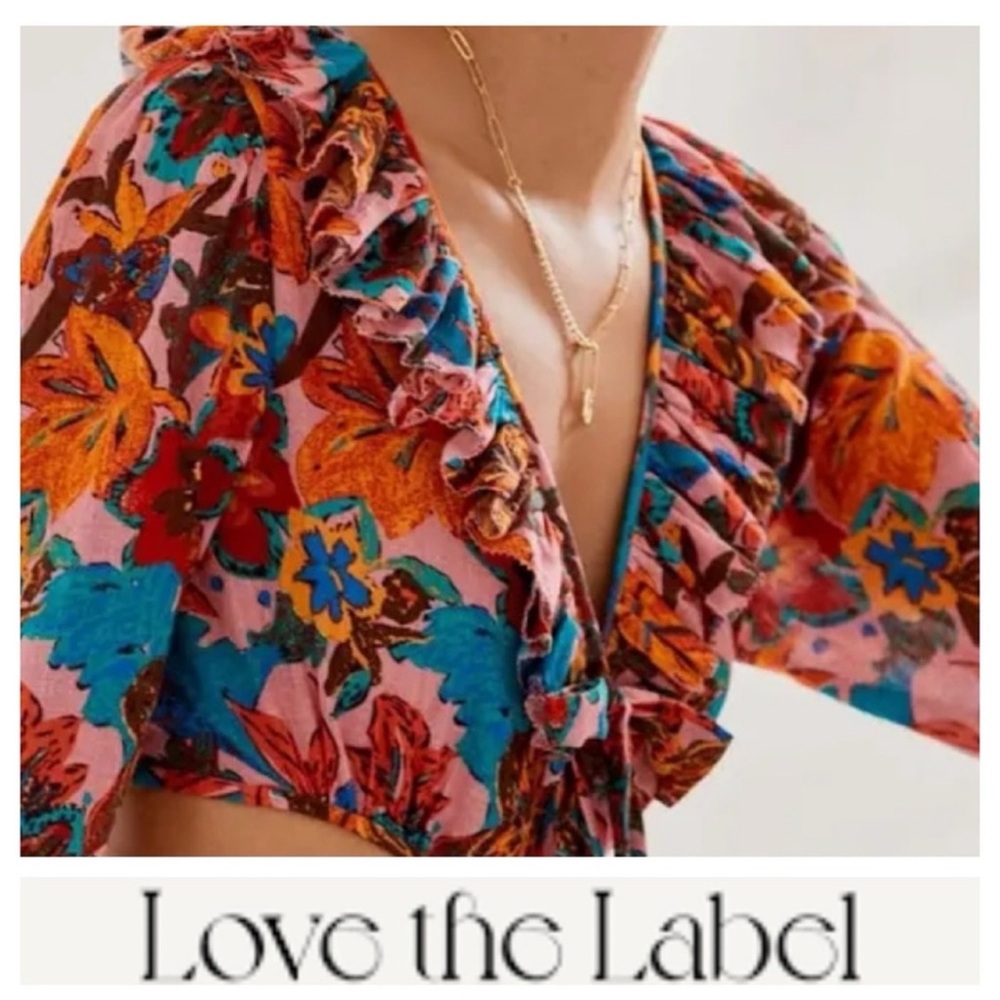 Floral Ruffle Crop Top - Picture 16 of 16